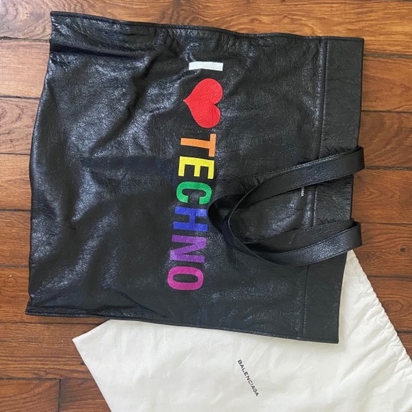 ⭐️ Balenciaga I ❤️ Techno Tote - Picture 4 of 4